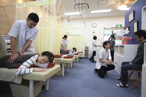 エイド鍼灸整骨院：院内