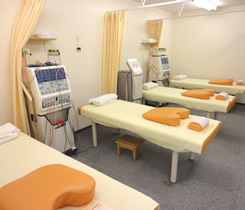 あらた鍼灸整骨院施術室