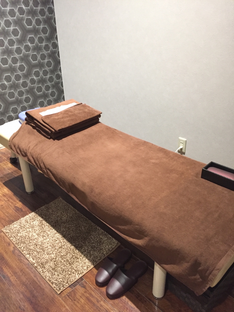 げんき堂三郷院内１