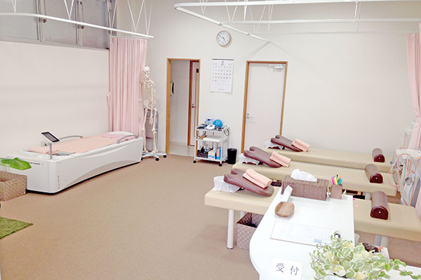 とのうち整骨院診療室