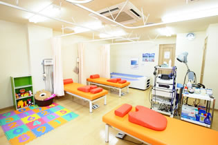 ひまわり整骨院はり灸院施術室２