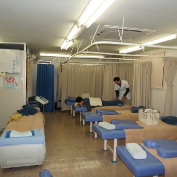 荒川鍼灸整骨院施術2