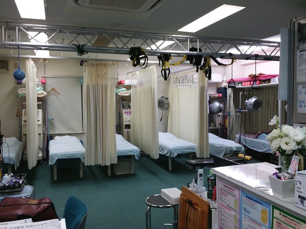 健康館なつ整骨院　施術室