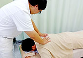手あてん守谷接骨院 施術1