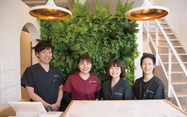 からだ矯正専門院ライフタイムズ スタッフ