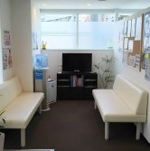 あだち鍼灸整骨院：待合室