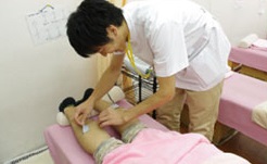 宜野湾うちどまり整骨院 施術3