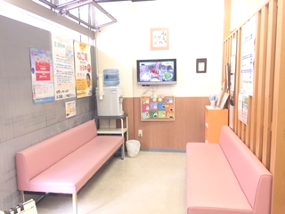 岡田鍼灸整骨院 待合室